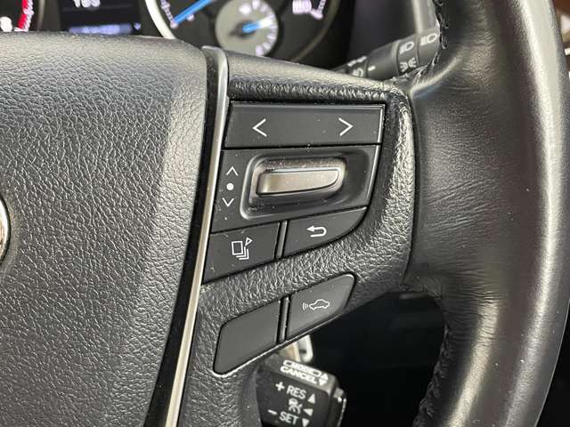 【運転席操作部】快適なドライブを楽しむための機能が装備されています！運転席から触れるので、使いやすいです！除菌プランいれていただくと、さらに清潔で安心していただけます！