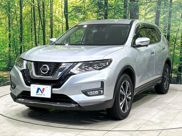 大好評のボディコーティング「弾スプラッシュコート」もご納車までに施工可能。通常のガラスコートと異なる、耐久年数6年の無機質ガラスコーティングが、ボディをキレイな状態に保ってくれます。
