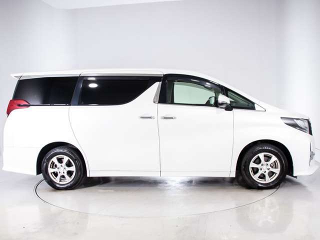 新型アルファード、新型ヴェルファイアはありません。トヨタアルファード30後期、アルファード30系後期型、在庫多数！トヨタ認定中古車アルファードに負けないアルファード専門店CS認定中古車をご提供します！