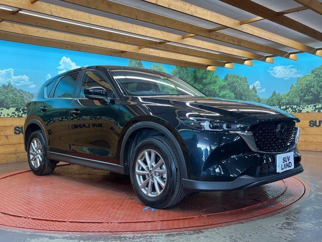 大好評のボディコーティング「弾スプラッシュコート」もご納車までに施工可能。通常のガラスコートと異なる、耐久年数6年の無機質ガラスコーティングが、ボディをキレイな状態に保ってくれます。