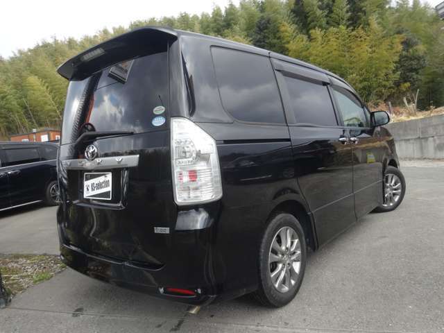 スタッフ一同、お問い合わせ、ご来店を心よりお待ちいたしております！！