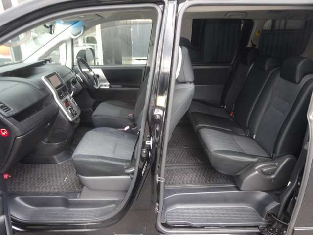 広い室内空間　綺麗に保たれています　室内クリーニングを行いお渡しします