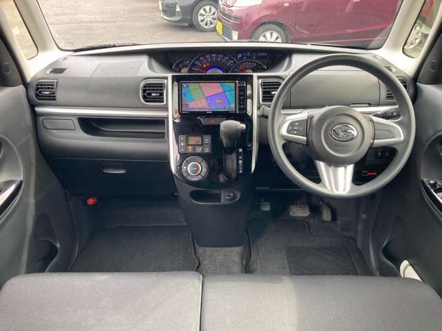 自社運営の陸運局指定整備工場(民間車検工場)完備！経験豊富な整備士が多数在籍し、しっかりした整備をお約束いたします。☆法定定期点検整備の費用は諸費用に含まれます。☆点検記録簿を発行いたします。