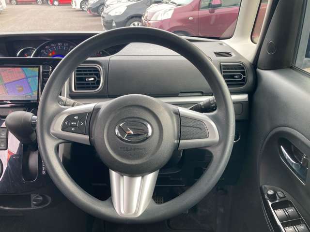 西日本自動車のココが安心！！その3大切な愛車に傷が！！、そんなときはお任せください！西日本自動車には、自社板金塗装工場があります。考え込まずにお気軽にご連絡下さい！担当者がしっかりお見積りさせて頂きます。