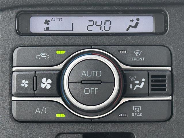 【オートエアコン】車内温度を感知して自動で温度調整をしてくれるのでいつでも快適な車内空間を創り上げます！