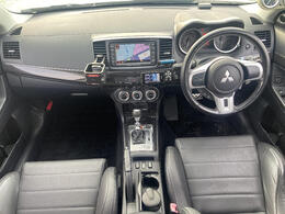 ●全国各地から良質車だけを選ぶ目利きの仕入れスタッフ☆さらに国家整備資格者が、その車を徹底してチェックしています！！