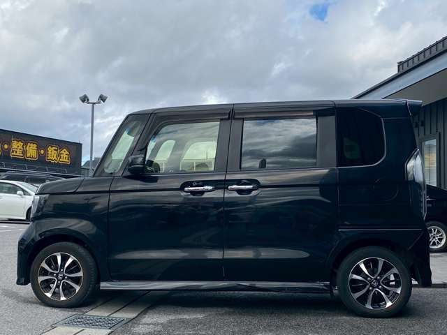 スリークロス滋賀店は自社の大型整備工場と提携しております！御購入後の修理・車検等のアフタフォローも充実です！