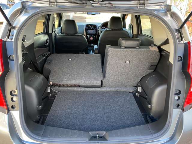 新しく入庫致しました！全国納車可能です。お車の詳細が知りたい場合はこちらまで！ビナンオート店　通話料無料0078-6002-338177