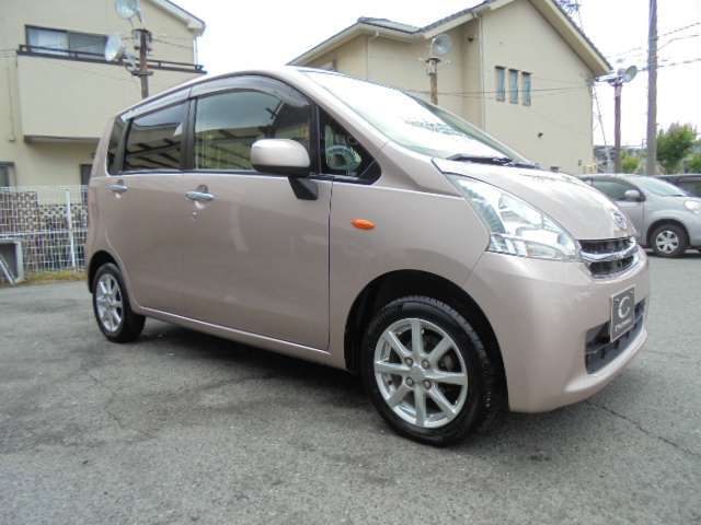 当店の車が選ばれる理由　3選　第1は禁煙車　当店のスタッフは全員タバコは吸いません　第2は低価格　自分達で出来る事は自分達で行いコストカット　第3は品質　徹底的に品質にこだわります