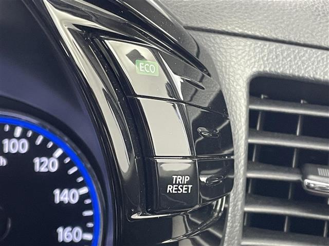【運転席操作部】快適なドライブを楽しむための機能が装備されています！運転席から触れるので、使いやすいです！除菌プランいれていただくと、さらに清潔で安心していただけます！