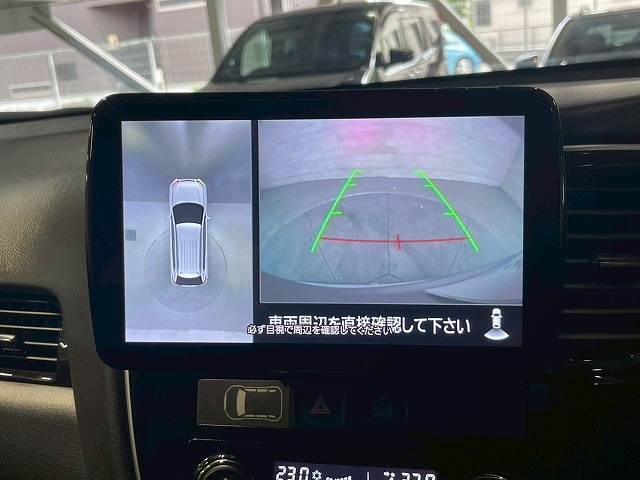 【アラウンドビューモニター】を装備で駐車が苦手な方でも安心です。