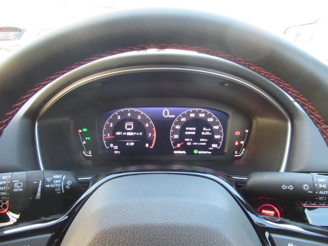 【全般】U-Select Premiumグレードなら2年間/U-Selectグレードなら1年間　走行距離無制限の保証付きです。