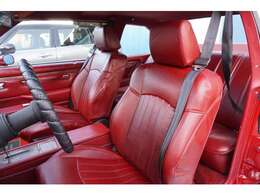 ★全国どこへでもご納車可能となります♪まずはお気軽にお問い合わせくださいませ！★ご納車前にはディーラーでの点検整備、当社での点検整備を実施致しますので、安心して乗り出して頂けます♪