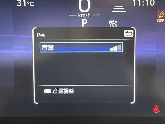【クリアランスソナー】駐車、発進の低速走行時に、周囲の障害物をブザーとディスプレイ表示でお知らせして、衝突回避をサポートします！