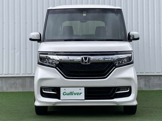 お手持ちのPCまたはスマートフォンでビデオ通話にてお車をご紹介いたします。
