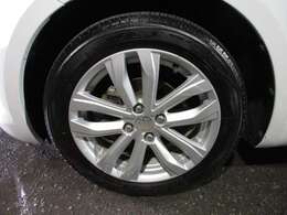 当社の整備はディーラー、認証工場と提携しております。走行テスト、点検、整備と各職人さんに当社が心を鬼にして良い状態に仕上げることに全力を尽くさせます！