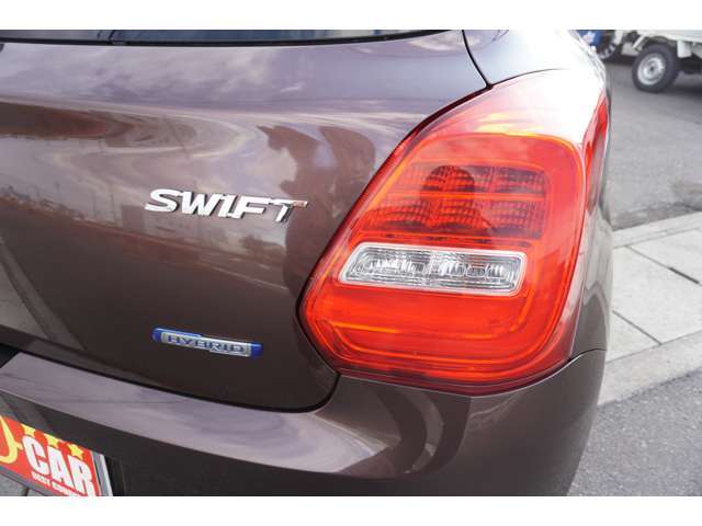 ご納車の際はAQUAクリーニングの本領発揮です！室内洗浄クリーニングと外装磨き、ヘッドライトコーティングをかけてのお渡しとなります！AQUA郡山はここまでやります！