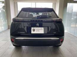 ご連絡は電話096-324-8855、メールはpeugeot@adelcars.co.jp