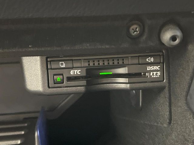 【ETC】高速道路の料金所をストレスなく通過！話題のスポットやサービスエリアに多い「スマートIC」利用時は必須のアイテムです。当店でセットアップを実施、ご納車当日からすぐにご利用いただけます！