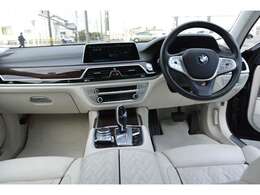 純正マットカラー！コンフォートエクセレンスP！HUD！ハーマンカードン！純正20インチAW！ロワリングキット！