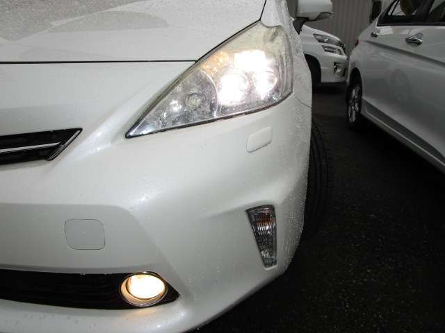 LEDヘッドライト、フォグランプ。