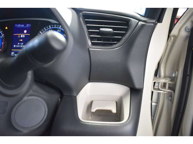 全国の三菱ディーラーで保証修理を受けられますので、遠方の方や、出先での故障にも対応致します。