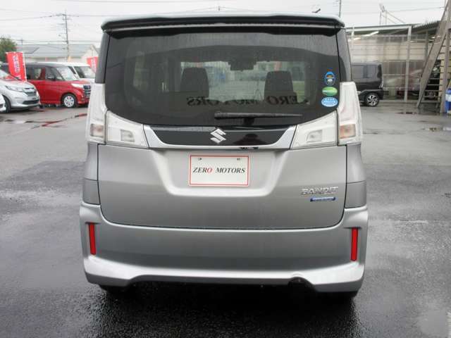 【ZERO MOTORS上尾店コンパクト＆軽自動車専門店】　展示台数在庫400台以上の大型展示場です。（埼玉県上尾市）軽自動車・軽バン・軽ワゴン・HVコンパクトカー・コンパクトカーなど多数展示中です。