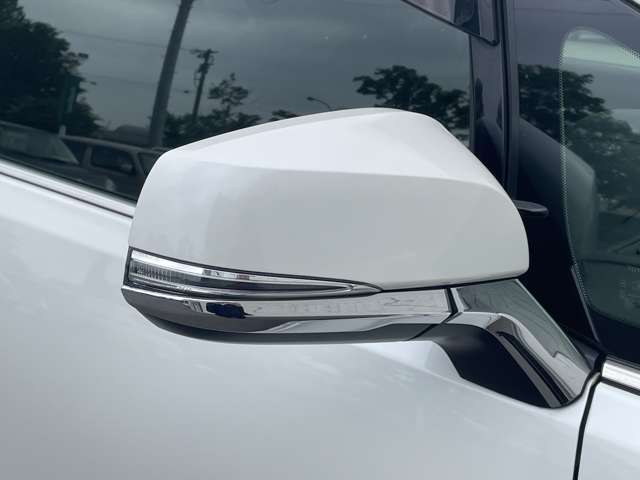 お車のご購入以外にもお車のご売却や任意保険の切替え、相談等も行っておりますので是非お気軽にスタッフへご相談下さいませ！！