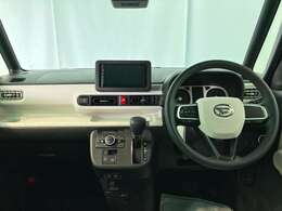 メーターやシフト、スイッチ位置など運転席まわりの配置はしっくりいきたいものですね！まずは座ってチェックしてみて下さい♪