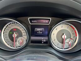 【スピードメーター】メーターがシンプルで見やすく運転しやすいですね！