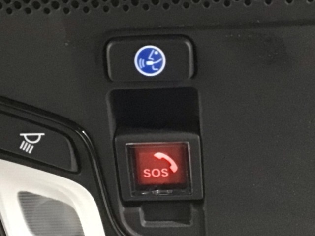 【Honda　CONNECT】安心快適なカーライフを実現します。万一の時も緊急通報ボタンやトラブルサポートボタンで24時間365日お客様をサポート。大事なお車の盗難やいたずらなどにも対処します。