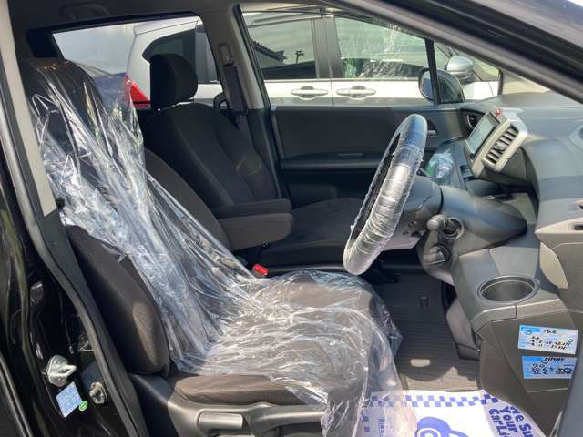 シンプルな運転席で、軽快なドライブを楽しめます！
