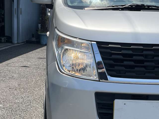 【ハロゲンライト】暗い夜道や視界の悪い日でも快適なドライブが可能！『LED』や『HID』といったさらに明るくスタイリッシュなヘッドライトにもOPで変更可能です☆