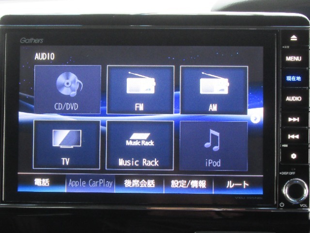 CD、DVD、フルセグTV、Blurtooth機能、外部オーディオ接続、ミュージックサーバー、ラジオなど多彩なメディアに対応しています。