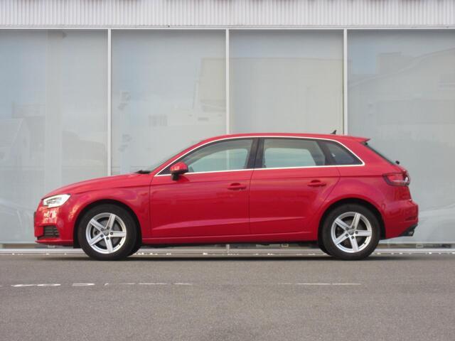 北海道から九州まで、全国陸送も承っております。遠方納車の手続きや費用等、スタッフまでお気軽にお問合せください。