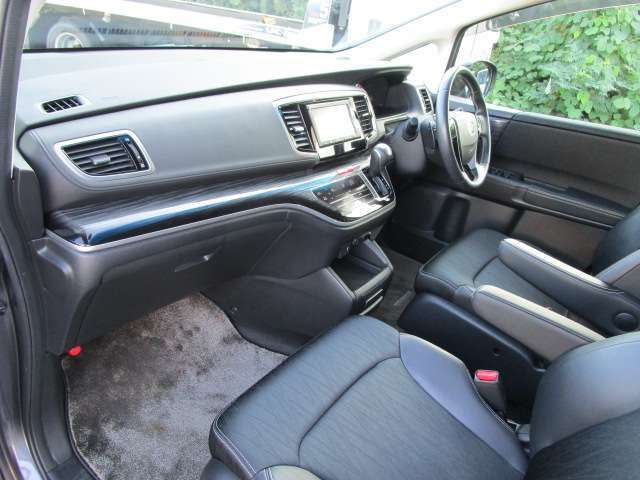 ★車両検索、有難うございます♪お問い合わせはポイント5亀山店専用フリーダイヤルまで（携帯可）♪三重県最大級のホンダディーラーネットワーク総展示台数1000台以上！買取・下取もお任せください♪
