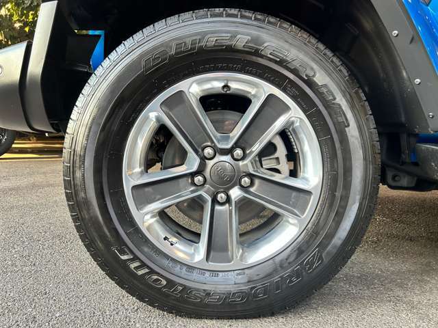 全車ディーラー保証付き　詳しくはJeep西宮店までお問い合わせ下さい。0798-26-1111