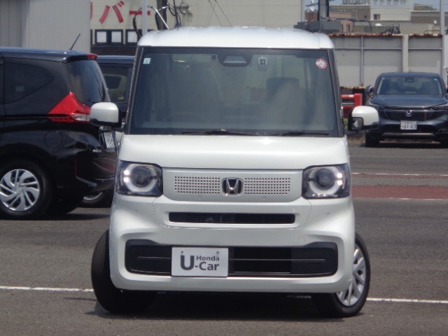 外装も丁寧に磨いております。是非1度実車をご覧ください！