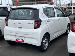 静岡ダイハツの中古車は、展示前に徹底した洗車や室内清掃を実施しております。