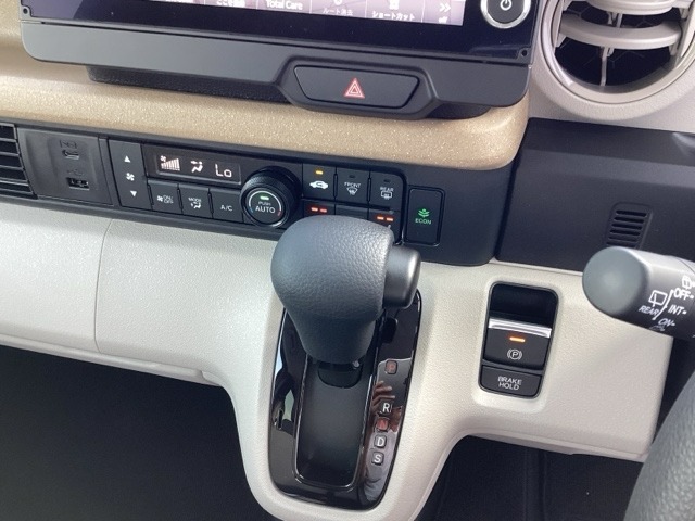 この度は、当店のお車をご覧いただきまして誠にありがとうございます。お気軽にお問い合わせください。