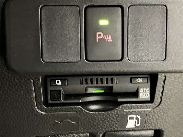 高速道路をスイスイッと通過の『ETC』付き！ETCカードをお持ちでない方は、トヨタETCカードもございますので、ご相談下さいね！