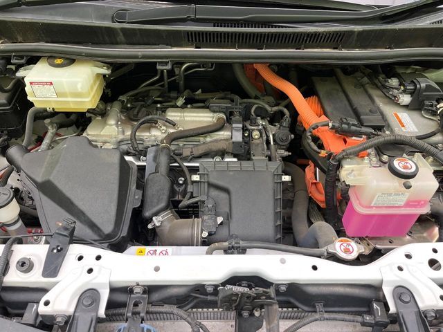 親切・丁寧な専門メカニックスタッフが応対！・車検・点検整備・事故等の修理などアフターサービスも安心。お車のカスタマイズもネクステージのサービススタッフまでご相談ください！
