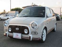 走行には影響の無いレベルの修復が御座います。