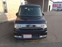 R8/9車検有☆走行4万2千☆バックカメラ☆フルセグTV☆DVD再生☆キーフリー☆ベンチシート☆HIDランプ☆フォグランプ☆オートエアコン☆エコアイドル☆電格ミラー☆純正バイザー☆純正マット