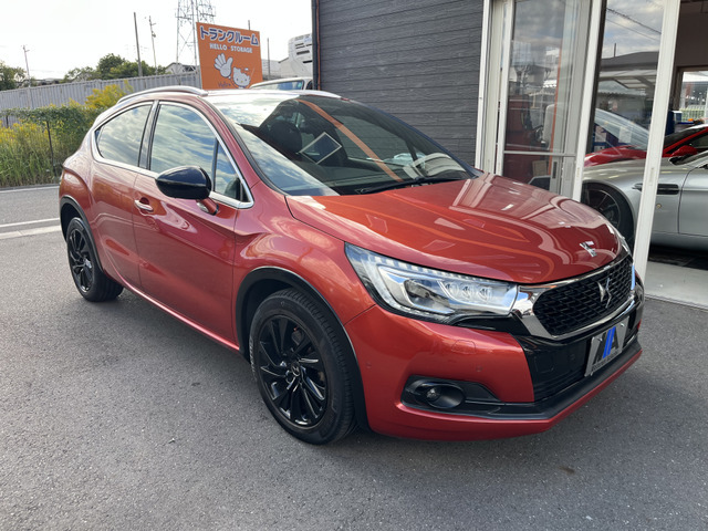 販売・メンテナンスだけではなく、自動車保険業務・事故・レッカーサービスにも対応しております