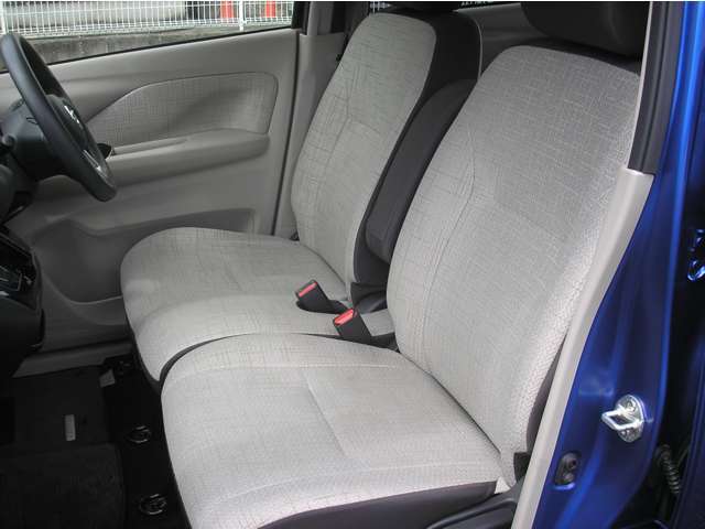内外装およびエンジンルーム等　専用クリーニング済みです。車両クリーニングのプロが施工しますので高品質な1台に仕上がってます！！