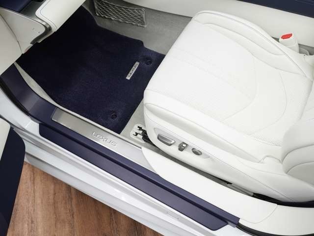 当店ご契約車両、全車にテスター診断機を利用しお車に問題が無いか、診断済みでお渡ししております♪目では確認できない内部まで、徹底的に整備させて頂いておりますので、ご安心してご購入が可能となります♪