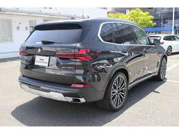BMW認定中古車は、ドイツ本社と同様の教育・訓練を受けたBMW専門のメカニックが100項目以上のポイントを徹底的にチェックし、厳選した車輌のみを販売しております。