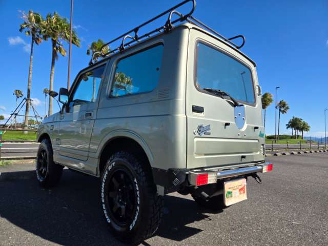修復事故歴無し　AT　全塗装　メッキグリル　TOYO・RTホワイトレター新品タイヤ　ルーフラック　レザー調シートカバー　天上木目貼り　内張ペイント　ドライブレコーダー