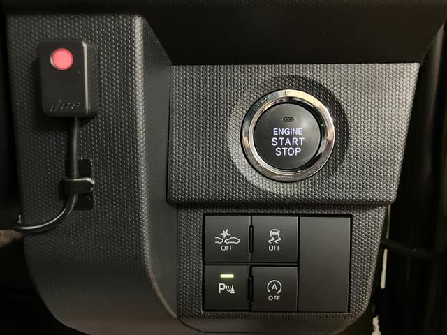プッシュボタンスタートなどのスイッチ類は集約されていますので扱いやすいですよ♪